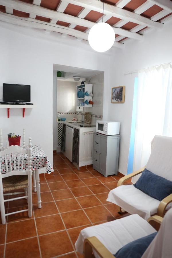 Vivienda Turistica De Alojamiento Rural Silla Vieja Вьер де ла Фронтера Экстерьер фото